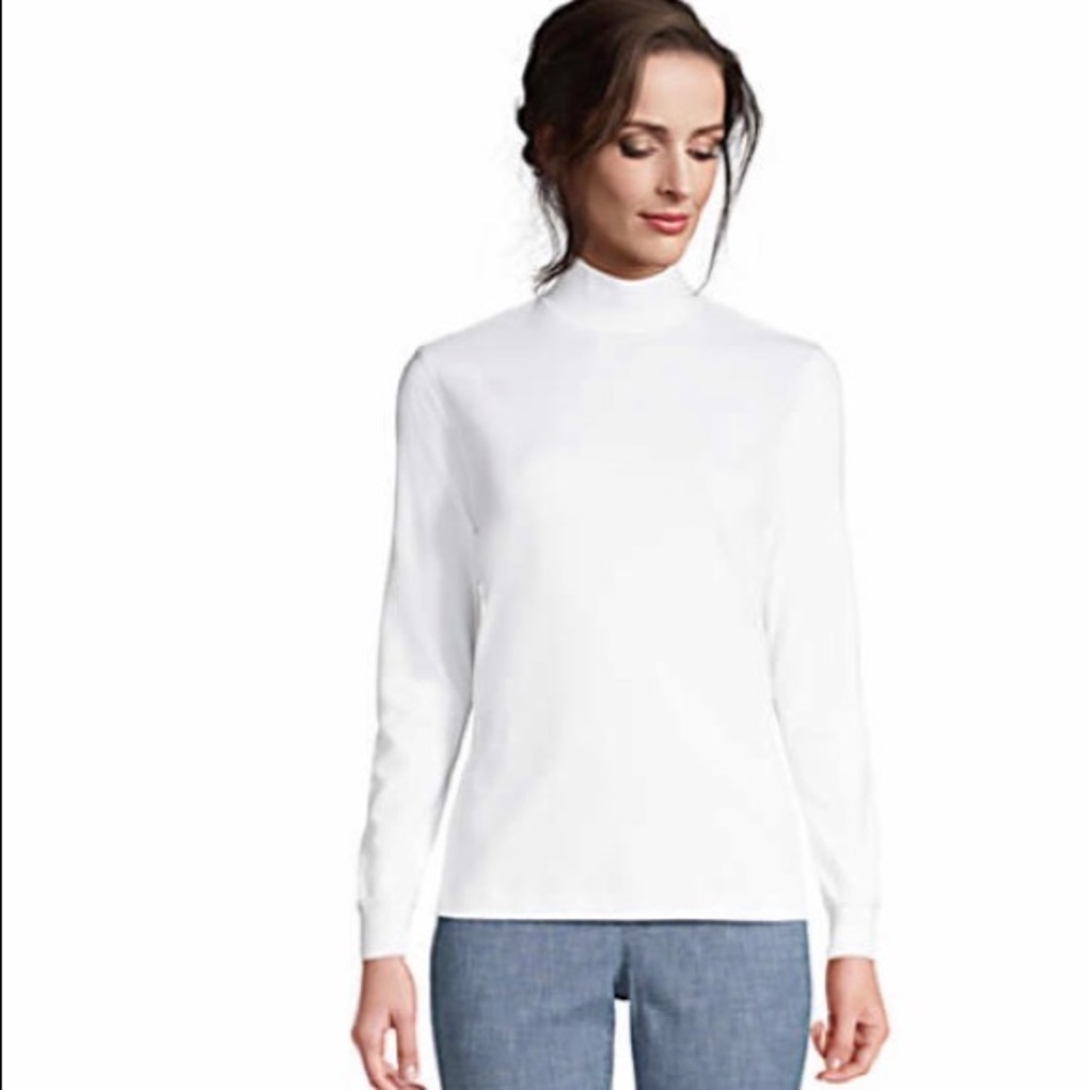 New! Time & Tru Women’ s Long Slevee Turtle Top